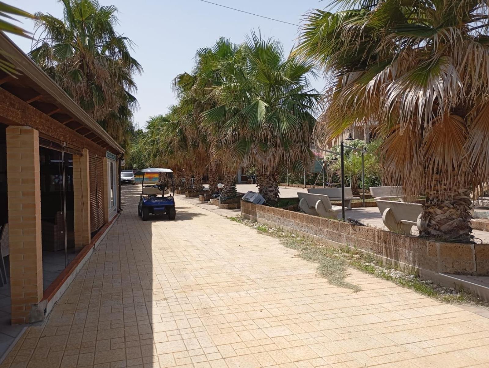 Oasi Relax Aparthotel Rodi Garganico Exterior foto