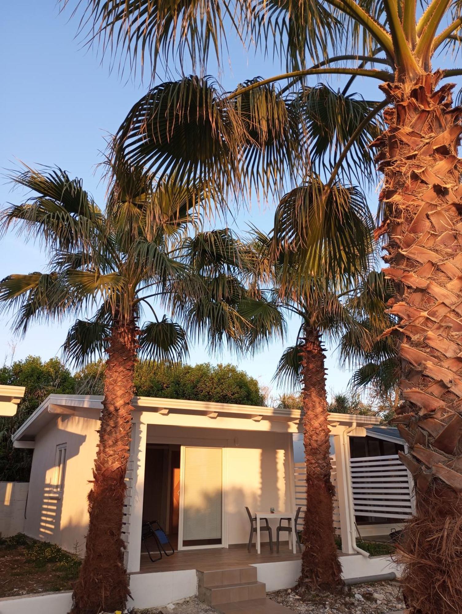 Oasi Relax Aparthotel Rodi Garganico Exterior foto